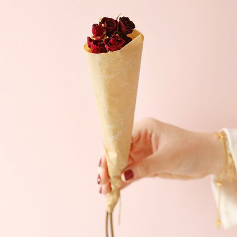 Petite Scarlet Dried Rose Posy – A Little Gesture of Love